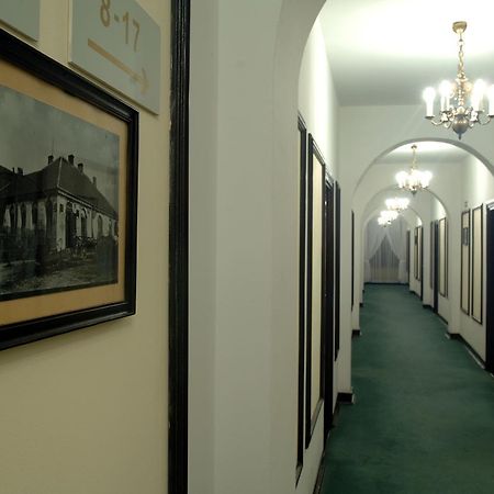 Hotel "Zajazd Napoleonski" Varşovia Exterior foto