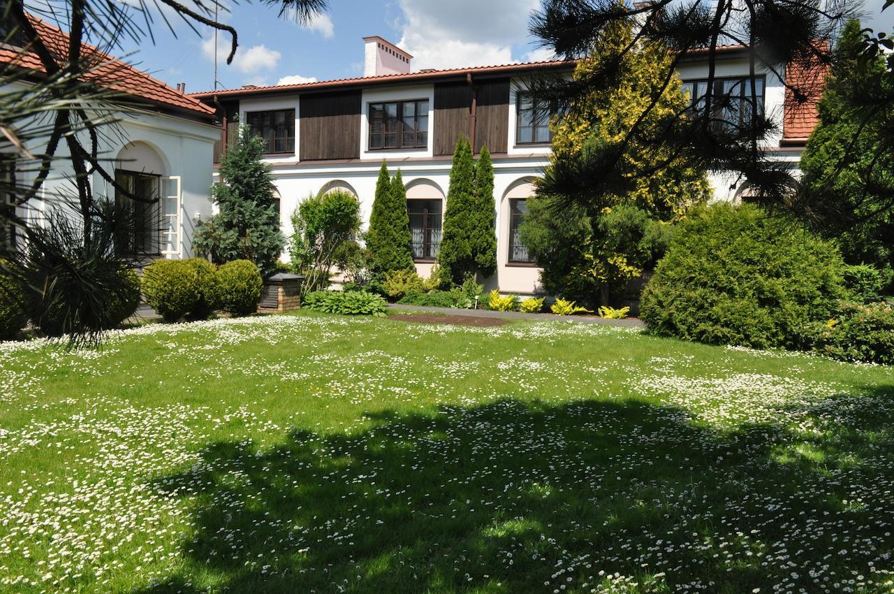 Hotel "Zajazd Napoleonski" Varşovia Exterior foto