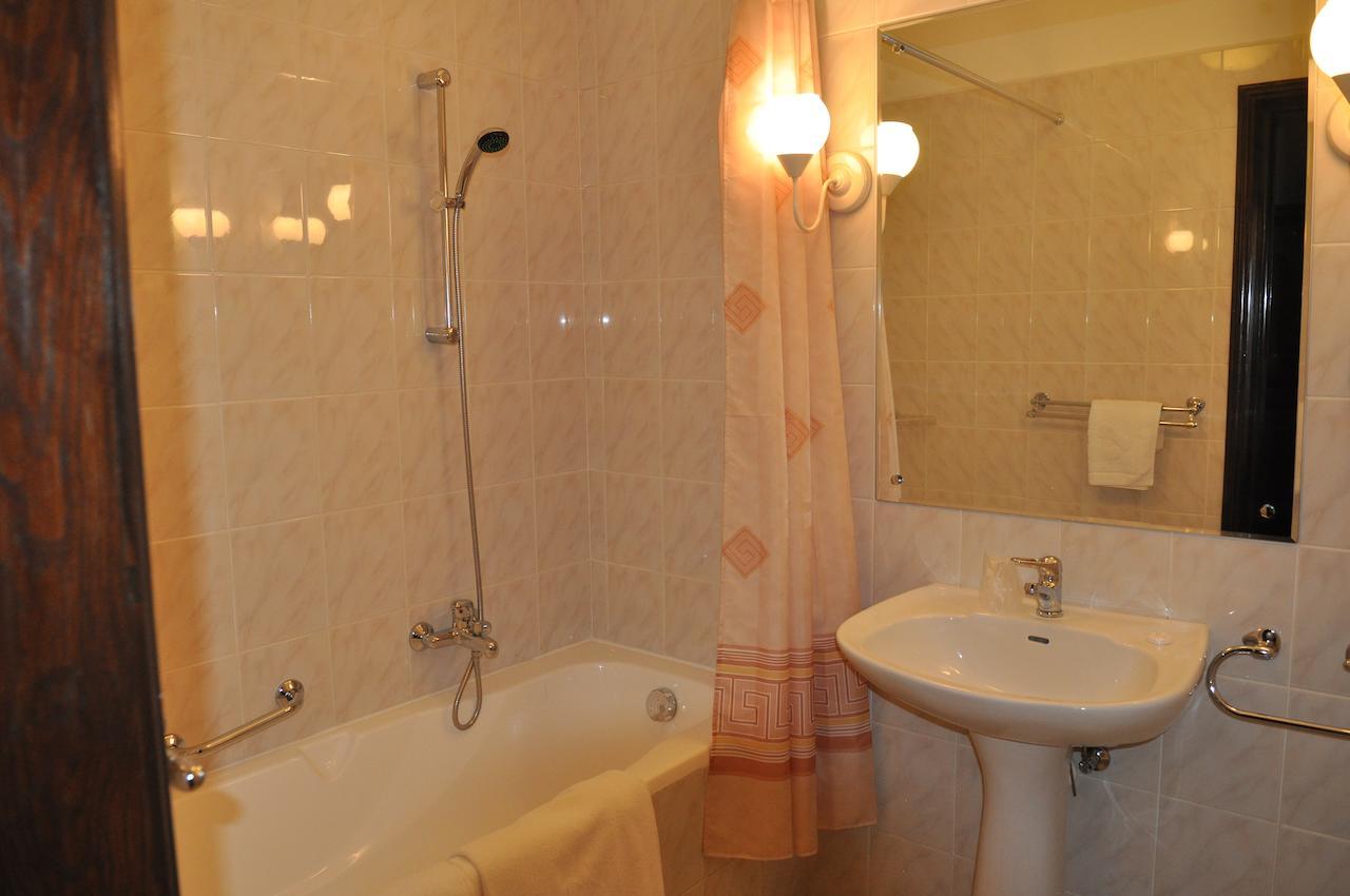 Hotel "Zajazd Napoleonski" Varşovia Cameră foto